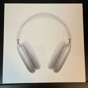 Brand new Airpods Max with Smart Case